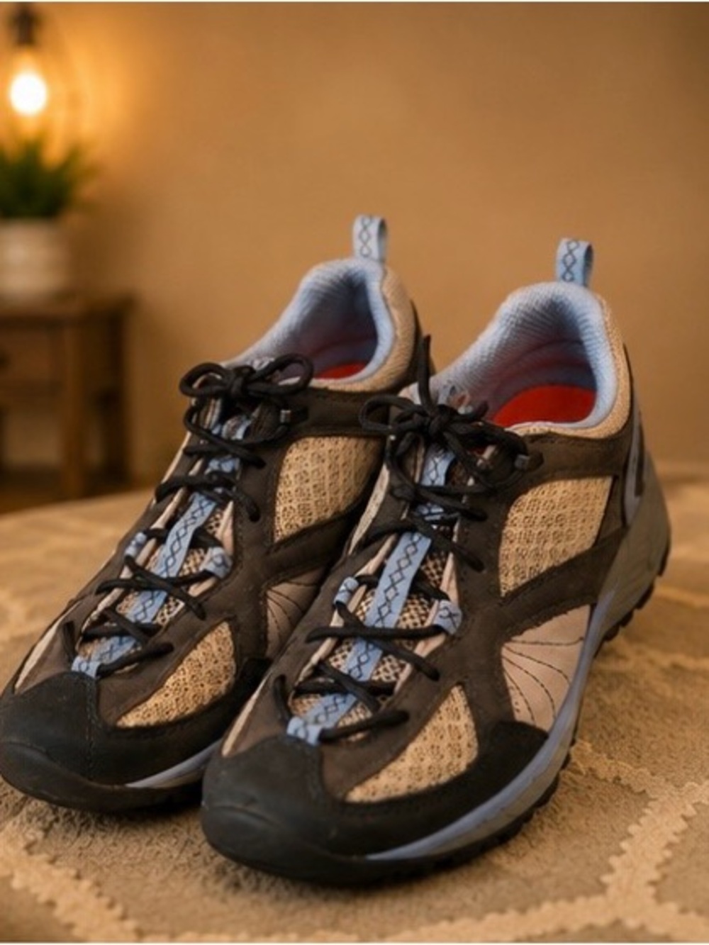 Merrell Avian Light Ventilator Hiking Shoes Vibram Women’s 10